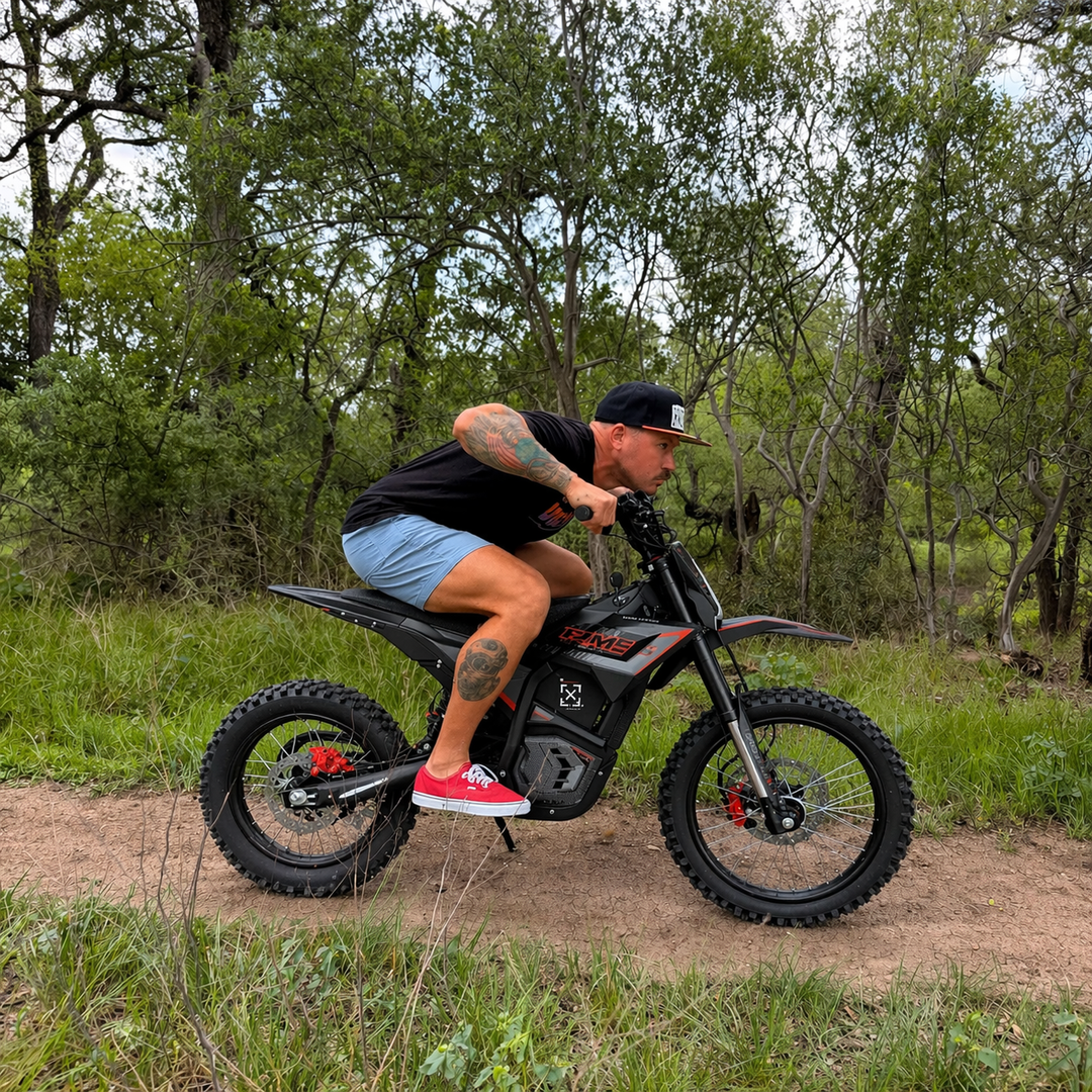 Valtinsu EM-5 PRO 60V Stealth BLACK Electric Dirt Bike